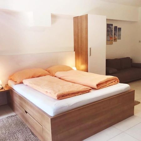 דירות סגד Tisza Gyongye Apartmanhaz מראה חיצוני תמונה