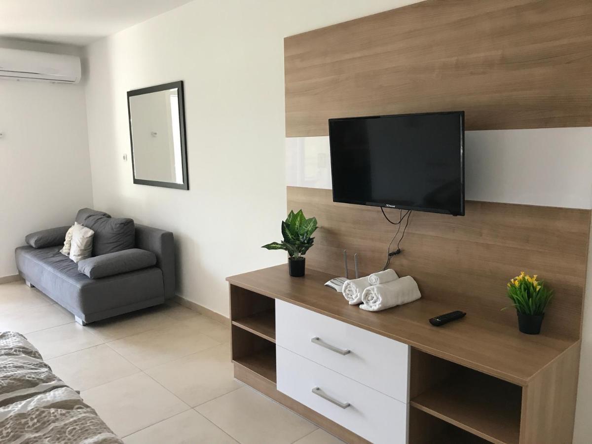 דירות סגד Tisza Gyongye Apartmanhaz מראה חיצוני תמונה