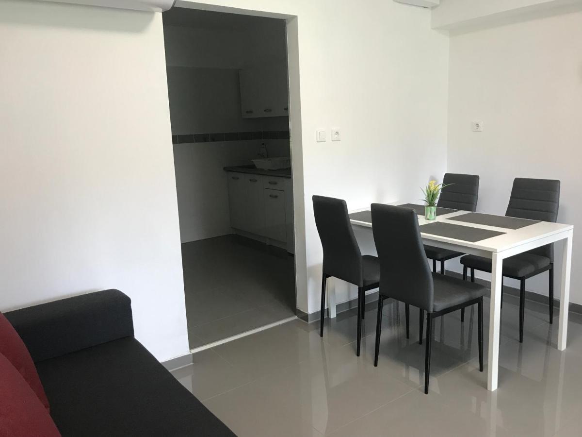 דירות סגד Tisza Gyongye Apartmanhaz מראה חיצוני תמונה