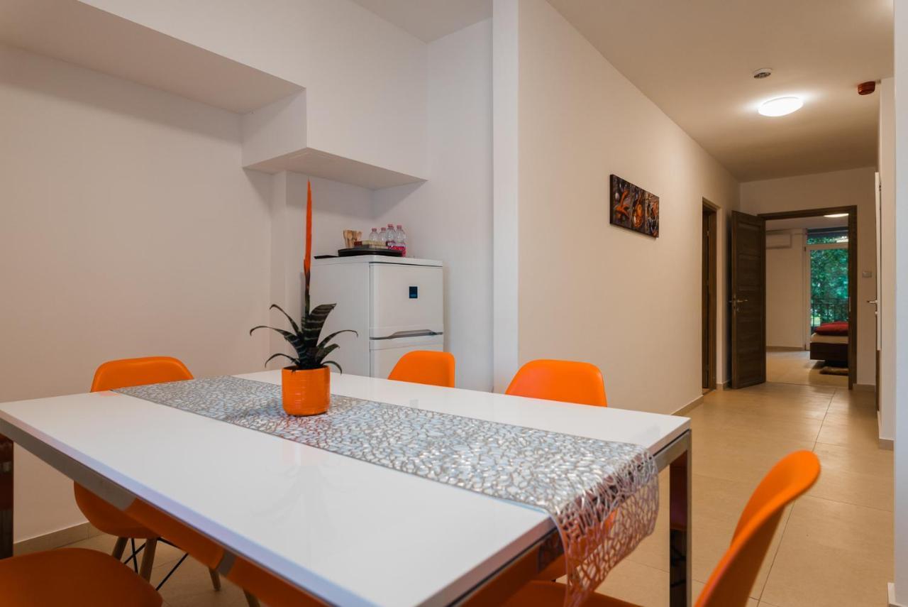דירות סגד Tisza Gyongye Apartmanhaz מראה חיצוני תמונה